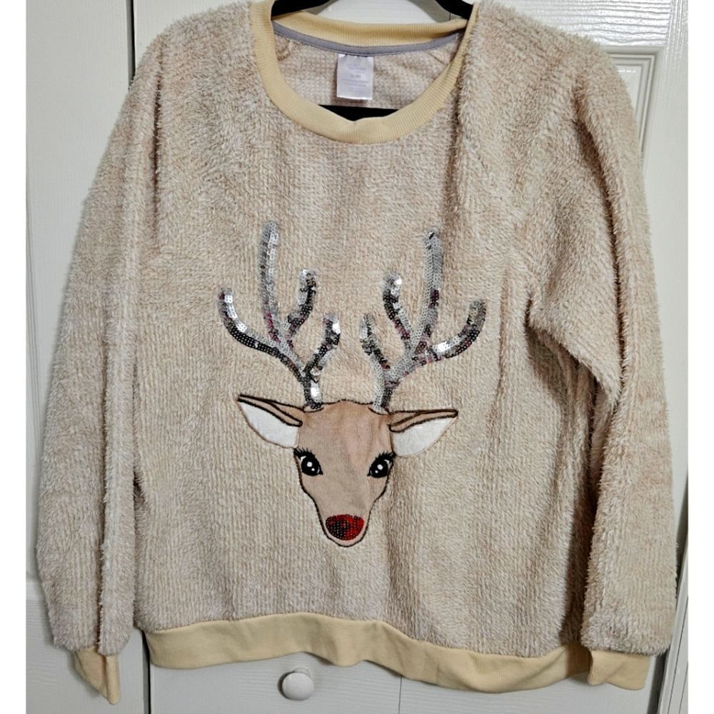 Women's Reindeer Holiday Sweater, Fuzzy Material, EUC, Size XL